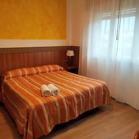 Kristall Hotel 3*