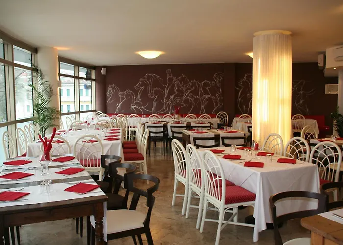 Kristall Hotel 3*