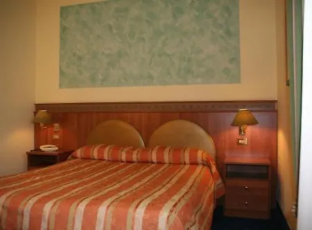 Kristall ホテル サン・ドナ・ディ・ピアーヴェ