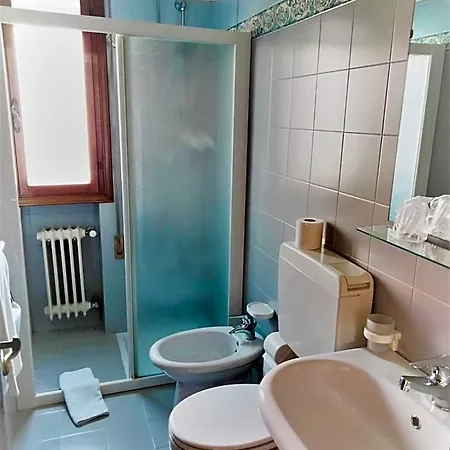 Hotell Kristall 3*